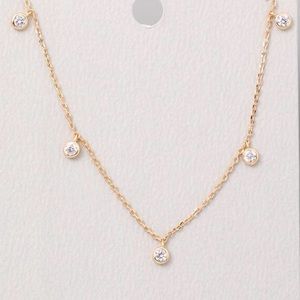 NEW✨Dainty necklace✨with floating crystals (gold)✨